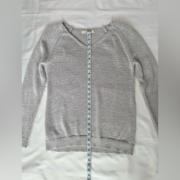 Loft Womens V-neck Ramie Cotton Blend Lightweight Gray Sweater Size M EUC - Picture 7 of 8